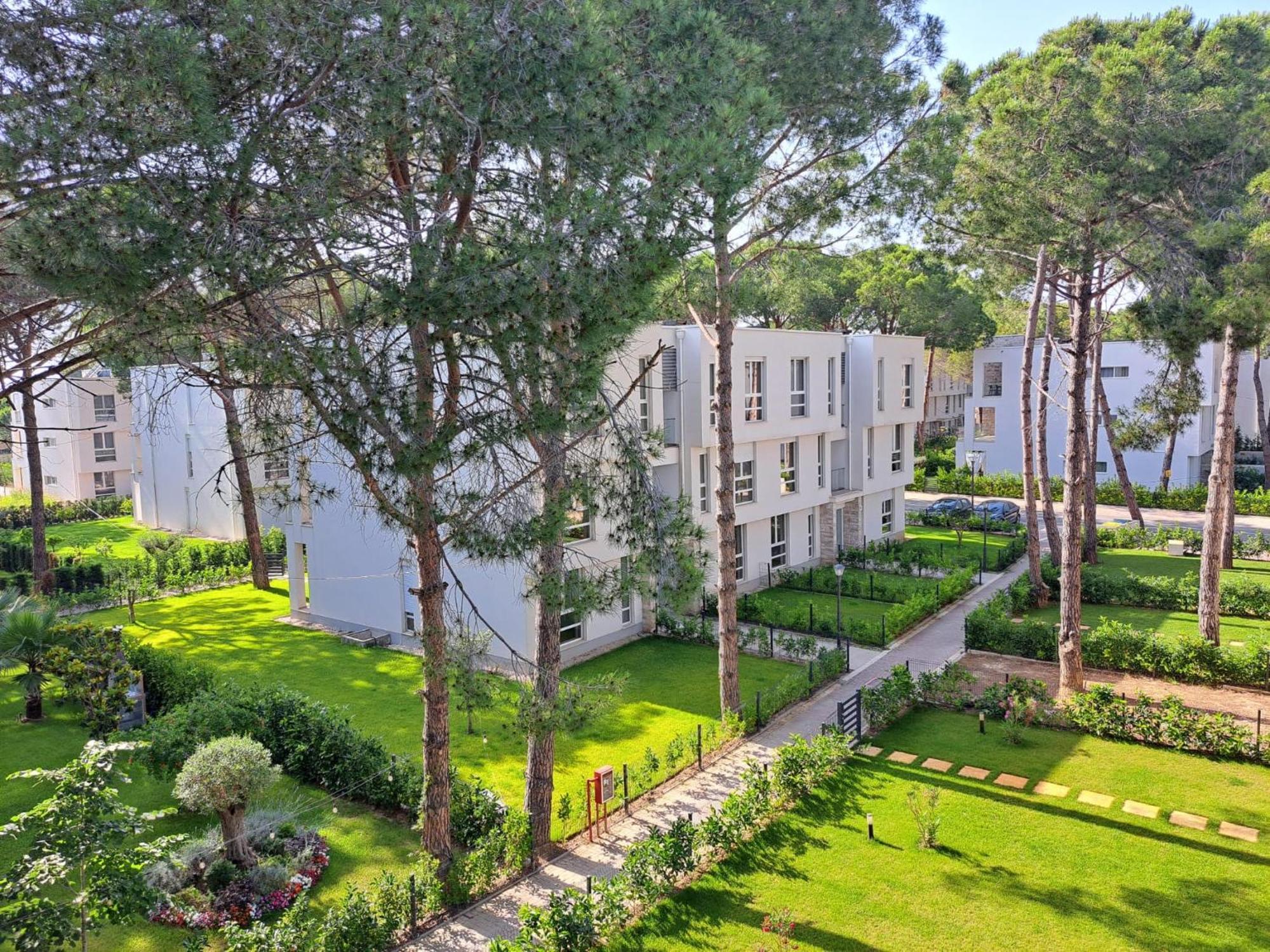 M&E Premium Apartments - San Pietro Durres Ngoại thất bức ảnh